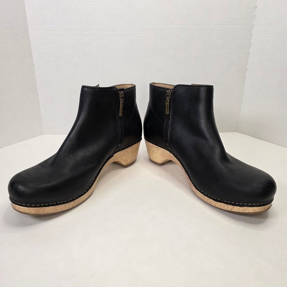 Dansko Women's 41 Ankle Boots Black Leather Lizanne Clog Heel Side Zip Booties - Picture 7 of 12